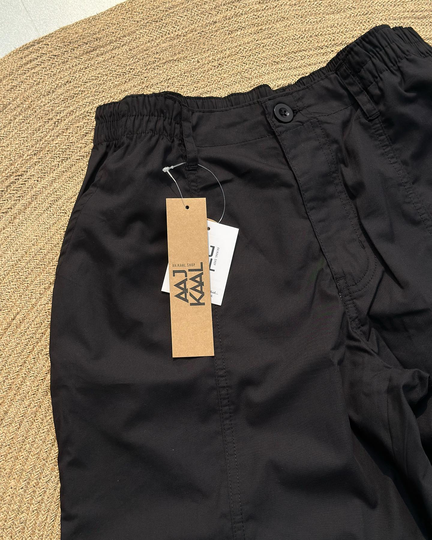Parachute Pant - Black by Aaj-Kaal