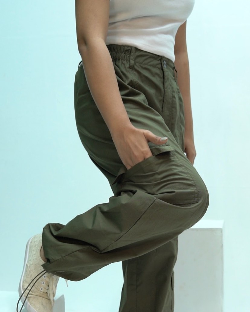 Parachute Pant - Olive by Aaj-Kaal