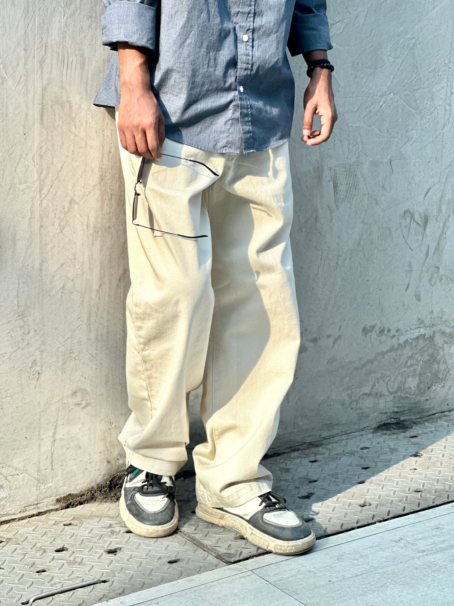 Twill Gabardine Baggy Pant-Off White